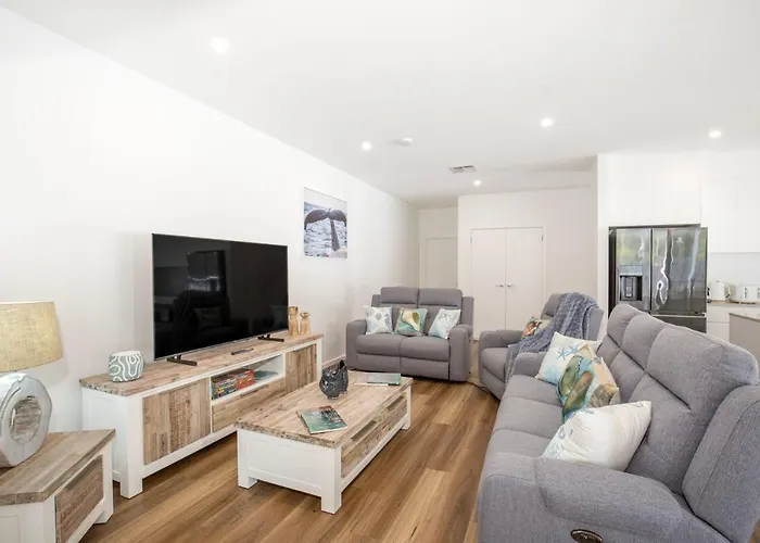 Shiloh Shores - Pet Friendly With Fire Pit - 5 Mins To Beach