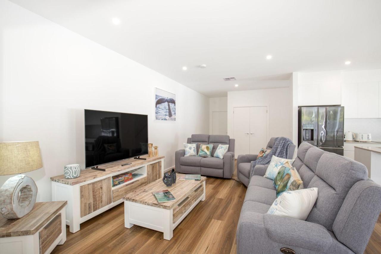 Shiloh Shores - Pet Friendly With Fire Pit - 5 Mins To Holiday home